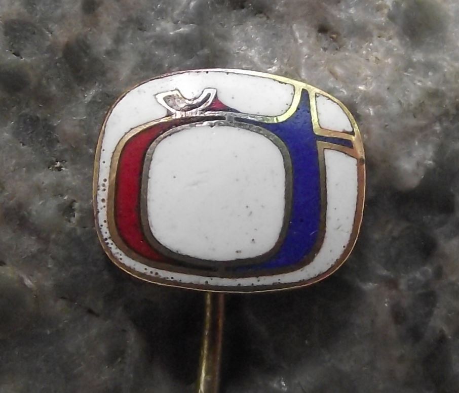 Antique Ceska Televize Czech State Television TV Broadcasting Company Pin Badge - Badgecrazy