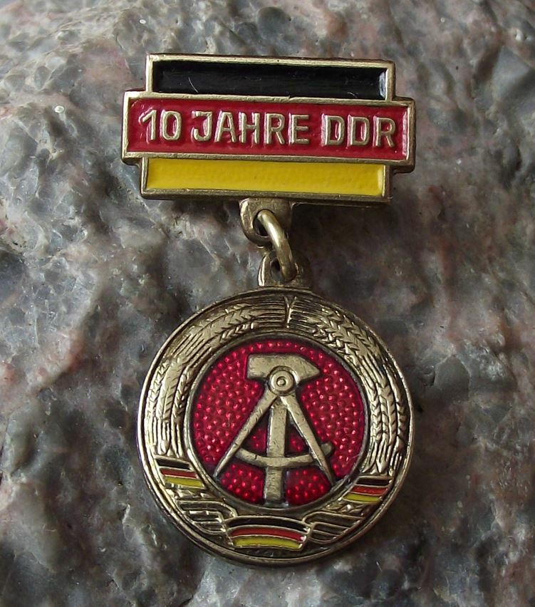 1959 East Germany DDR GDR 10th Anniversary German Commemorative Medal Pin Badge - Badgecrazy