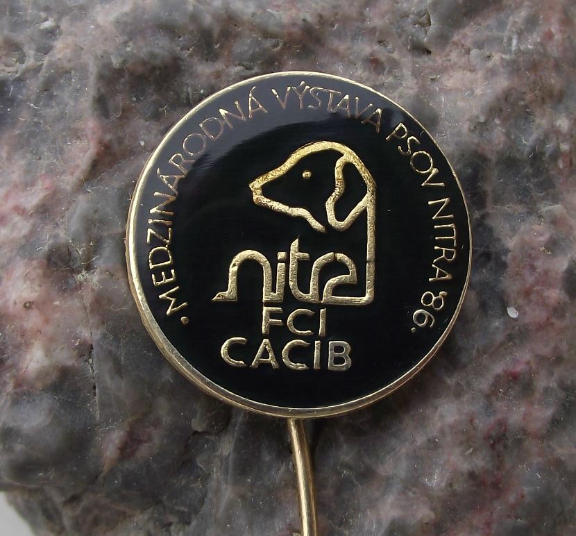 1986 CACIB International World Champion Dog Show FCI Event Slovakia Pin Badge - Badgecrazy