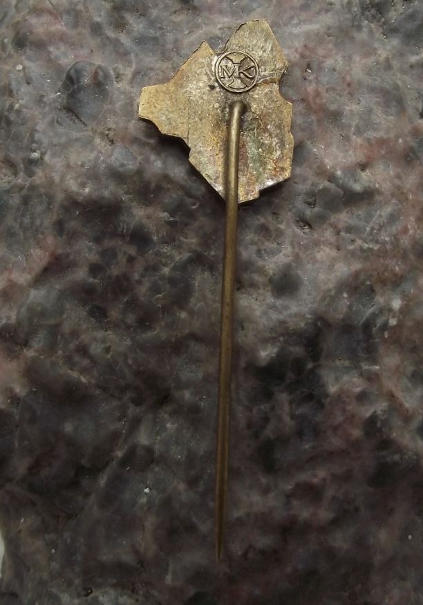 1964 Union Generale des Etudiants du Quebec UGEQ Student Youth Members Pin Badge - Badgecrazy