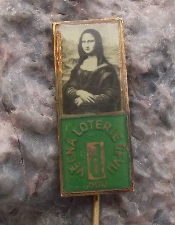 Vintage Mona Lisa Photographic Photo Print Czech Art Lottery Pin Badge - Badgecrazy