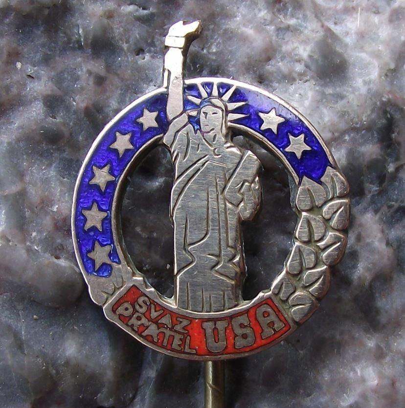 Antique Statue of Liberty Czech Society of Friends Expats USA America Pin Badge - Badgecrazy