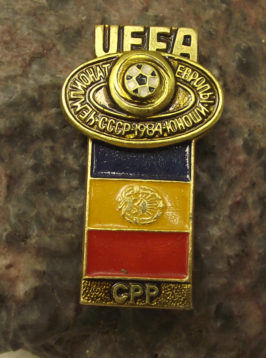 1984 UEFA European Football Championships Romania Team Soccer Pin Badge - Badgecrazy