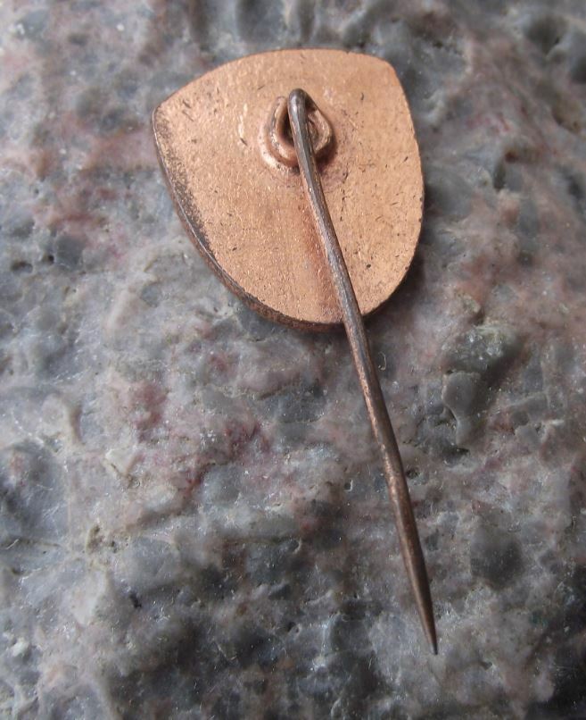 East Germany DDR Target Marksman Military GDR Shooting Award Bronze Pin Badge - Badgecrazy