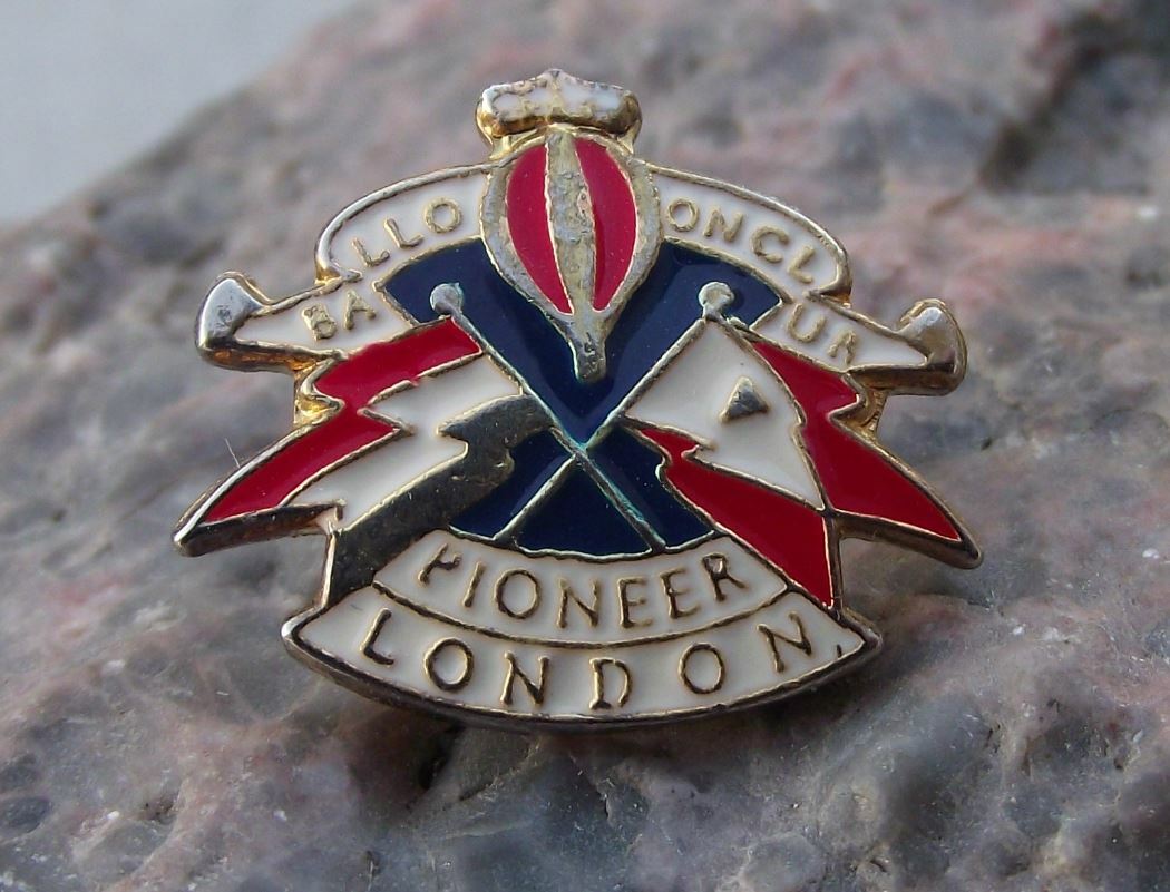 Pioneer Hot Air Balloon Club London England Ballooning Flags Tie Pin Badge - Badgecrazy