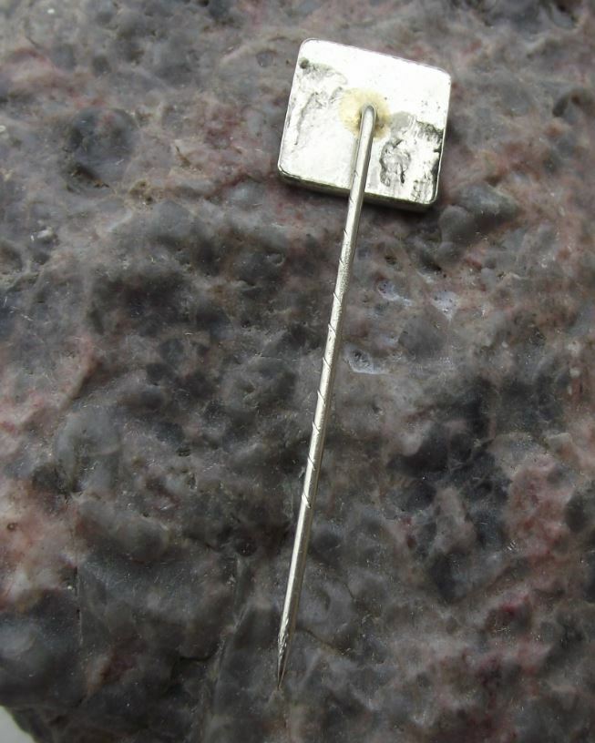 Antique East German DDR WMW Union Heavy Engineering Tools Machines Pin Badge - Badgecrazy