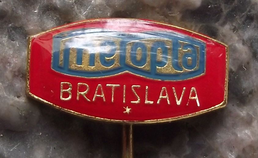 Meopta Bratislava Factory Camera Lens & Viewmaster Firm Advertising Pin Badge - Badgecrazy
