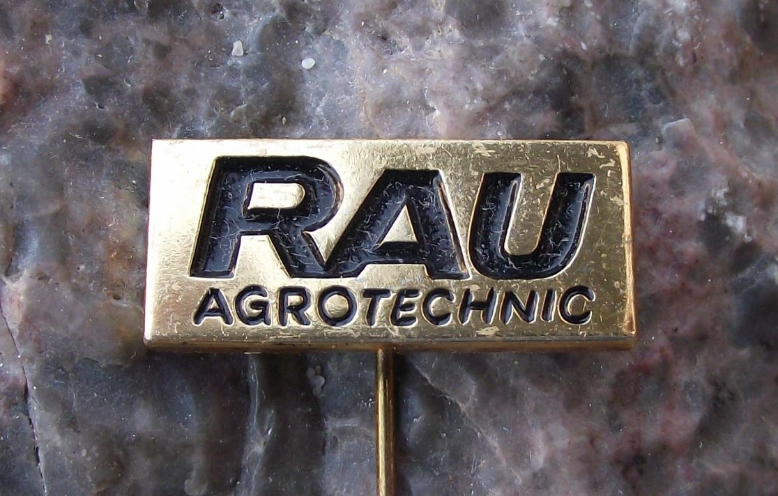 Antique Rau Agrotechnic Farming Equipment East Germany DDR Tillers Pin Badge - Badgecrazy
