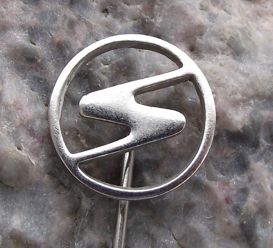 Vintage Trabant VEB Sachsenring Trabbi East Germany DDR GDR Car Logo Pin Badge - Badgecrazy