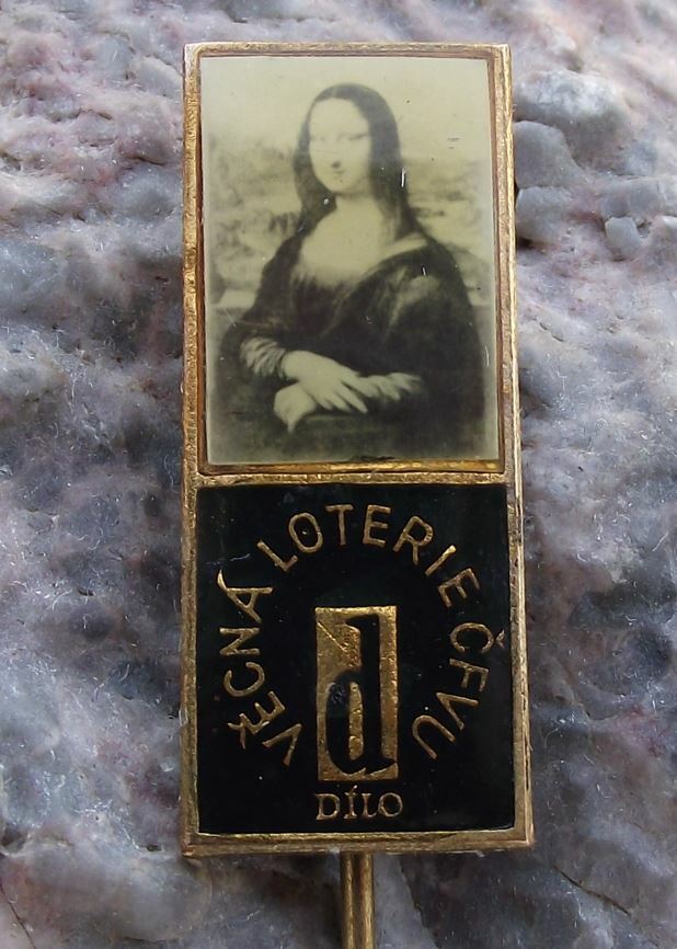 Vintage Mona Lisa Photographic Photo Print Czech Art Lottery Pin Badge - Badgecrazy