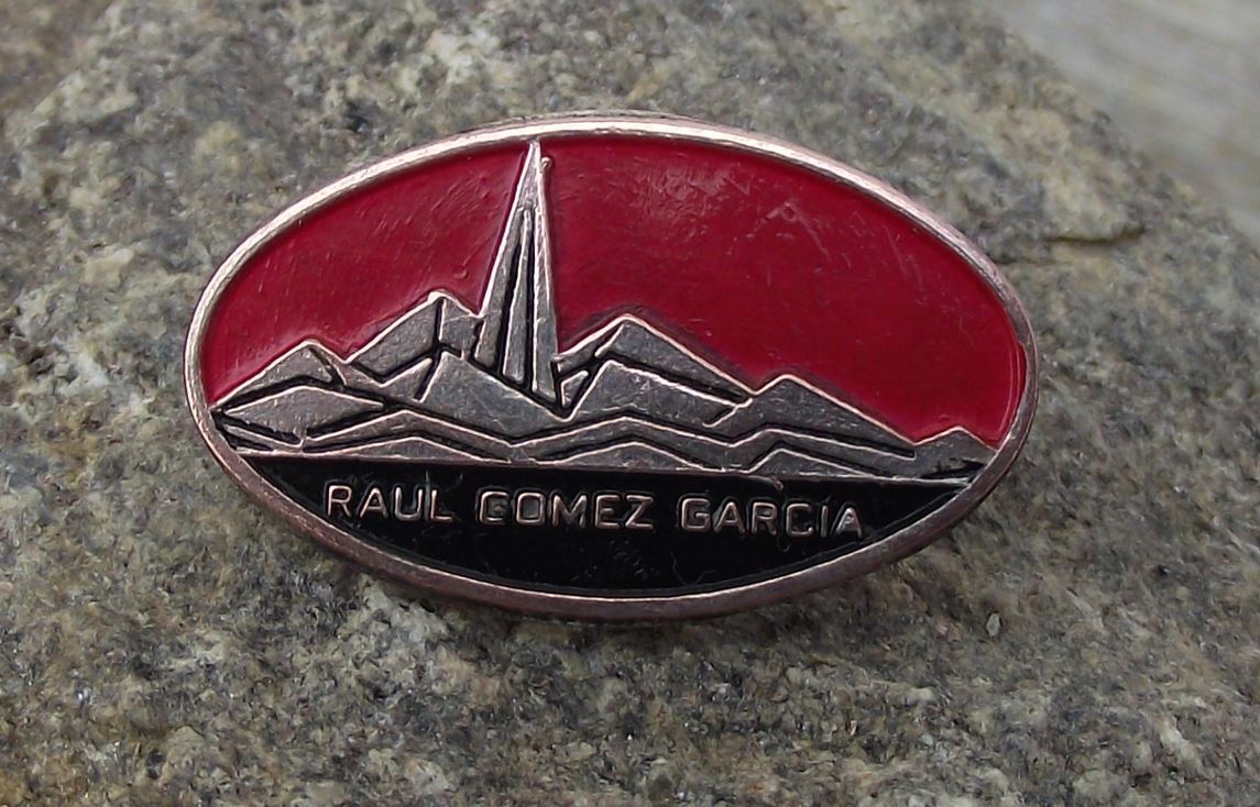 Vintage Raul Gomez Garcia Cuban Revolutionary Batista Freedom Fighter Pin Badge - Badgecrazy