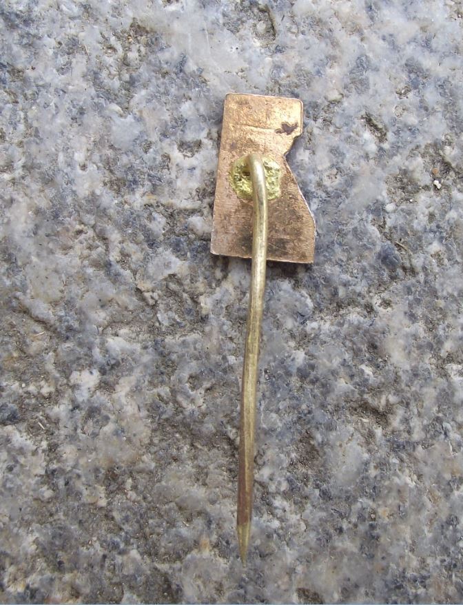 Antique Kladno Czech Coal Mining City Lift Tower Tourist Souvenier Pin Badge