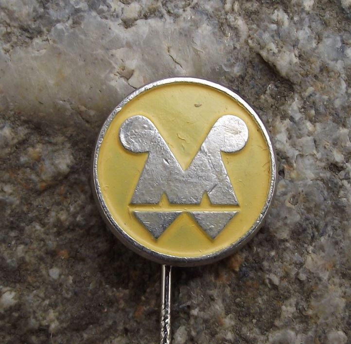 Weimar East Germany DDR GDR Engineering Company Advertising M Logo Pin Badge