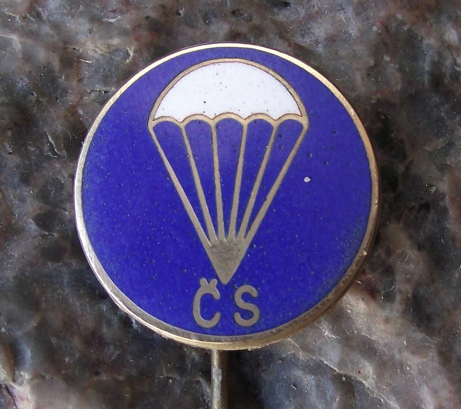 Antique Czech Parachuting Skydiving Club Members Parachute Crest CS Pin Badge - Badgecrazy