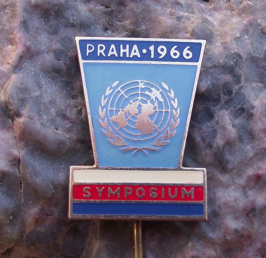 1966 Rare United Nations UN Symposium International Assembly Prague Pin Badge - Badgecrazy
