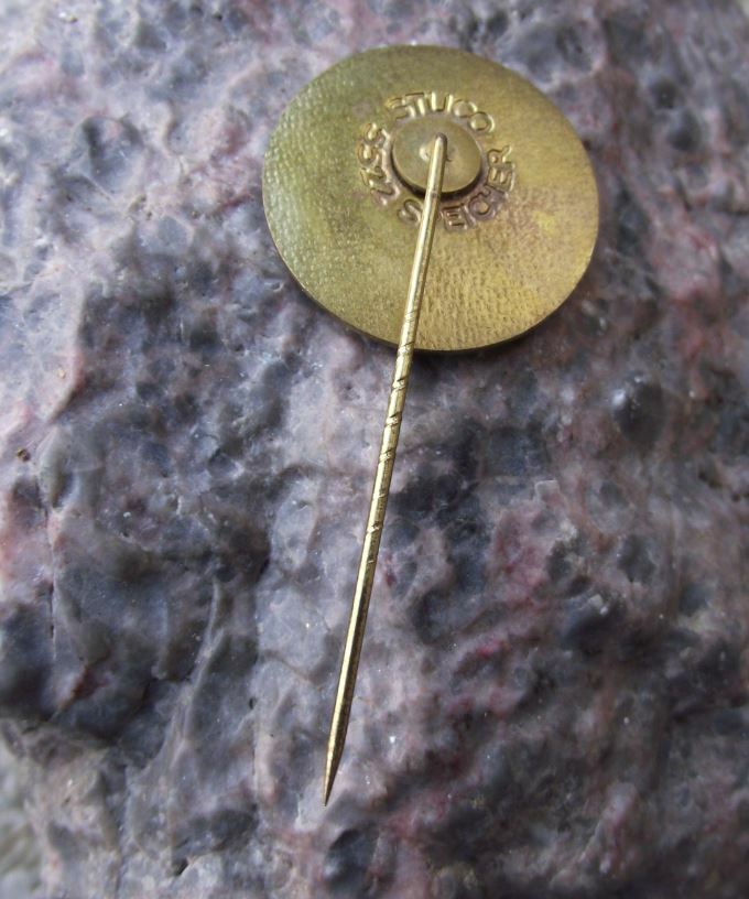 1988 Germany 144 Calibre Rifle Pistol Shooting Competition Gun Gold Pin Badge - Badgecrazy