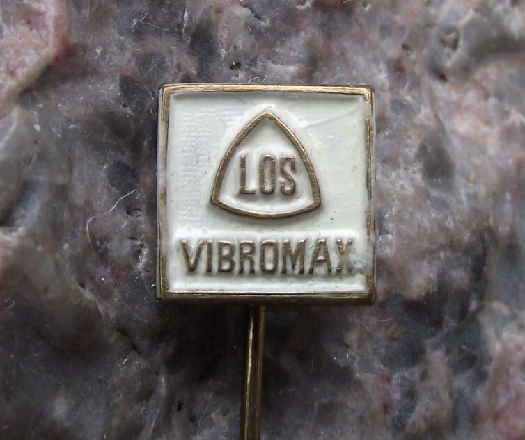 Vintage LOS Vibromax Rollers Compactors Losenhausenwerk AG Germany Pin Badge - Badgecrazy