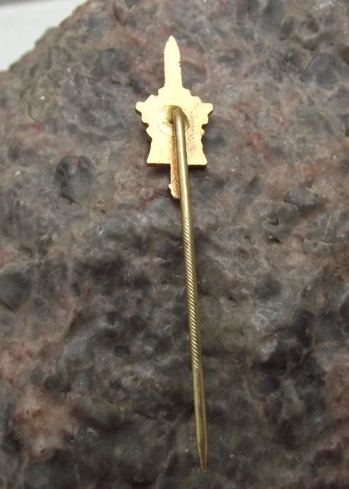 VAAZ Military Sword Dagger Red Star & Engineer Industrial Cog Army Pin Badge - Badgecrazy