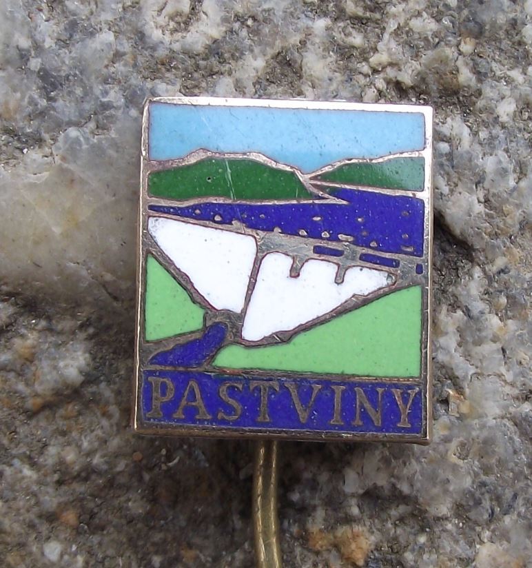 Antique Czech Eagle Mountains Orlicke Hory Pastviny Lake Dam Zamberk Pin Badge - Badgecrazy