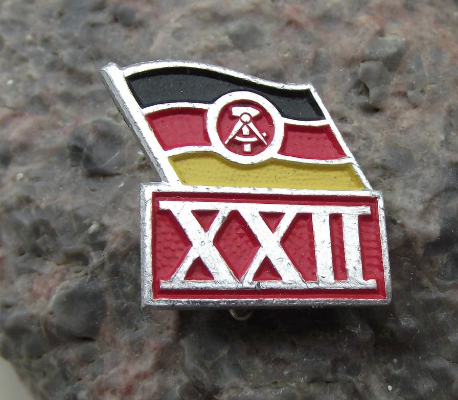 1971 East Germany DDR GDR 22nd Anniversary German GDR Commemorative Pin Badge - Badgecrazy