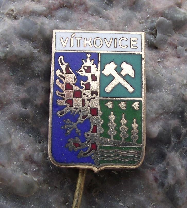 Vintage Vitkovice Czechoslovakia Town Heraldic Crest Eagle Coat Arms Pin Badge - Badgecrazy