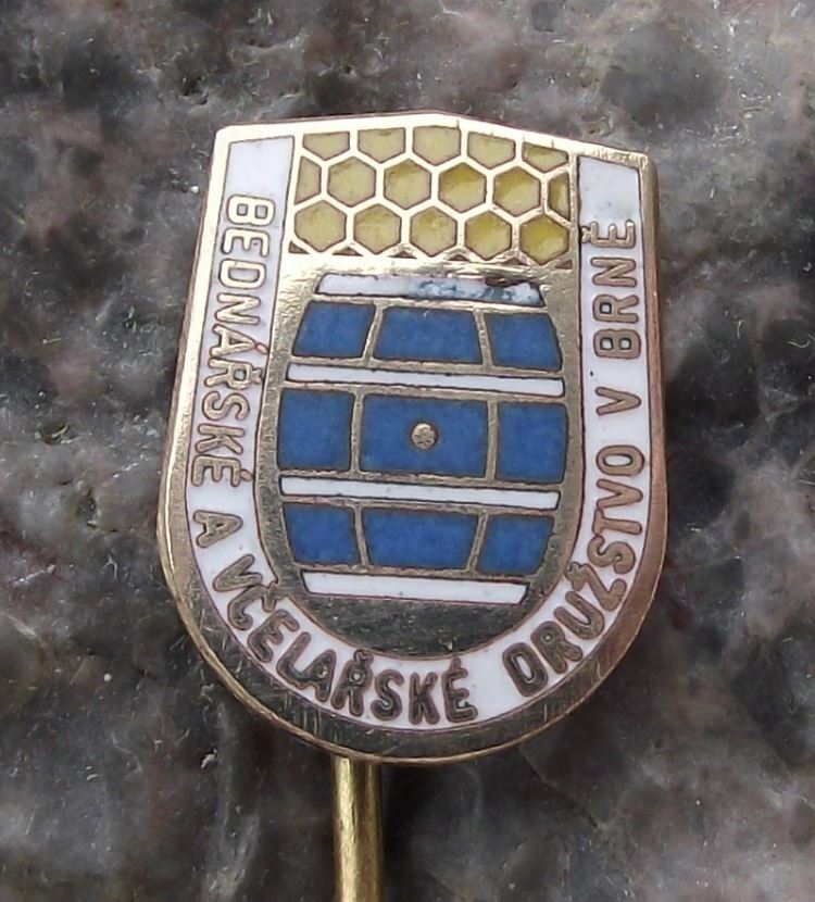 Vintage Czech Bee Keeping and Cooper Barrel Makers Trade Union Brno Pin Badge - Badgecrazy