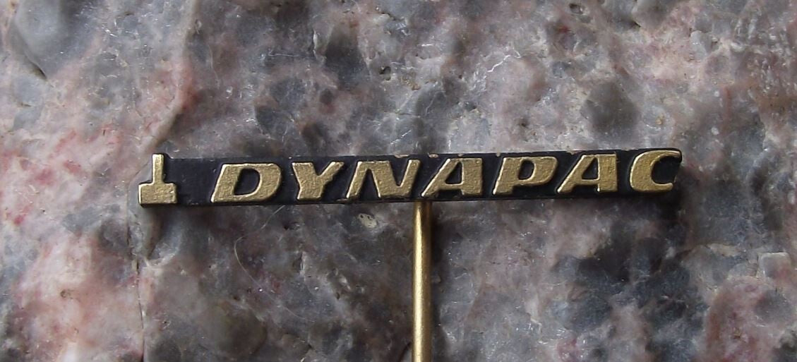 Vintage Dynapac Swedish Feeders Rollers Planers Company Sweden Pin Badge - Badgecrazy