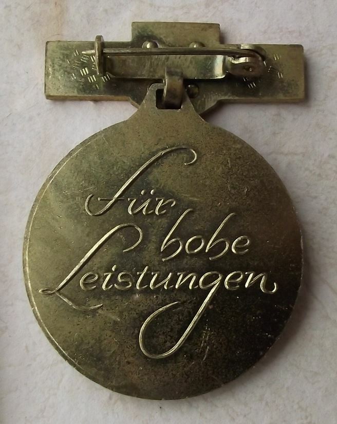 1976 FDJ IX 9th Party Congress DDR East Germany Commemorative Medal Pin Badge - Badgecrazy