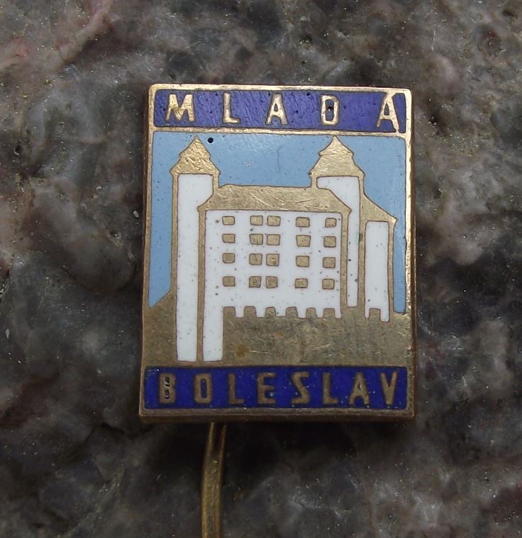 Antique Mlada Boleslav Czech Castle Fortress Tourist Travel Souvenier Pin Badge - Badgecrazy