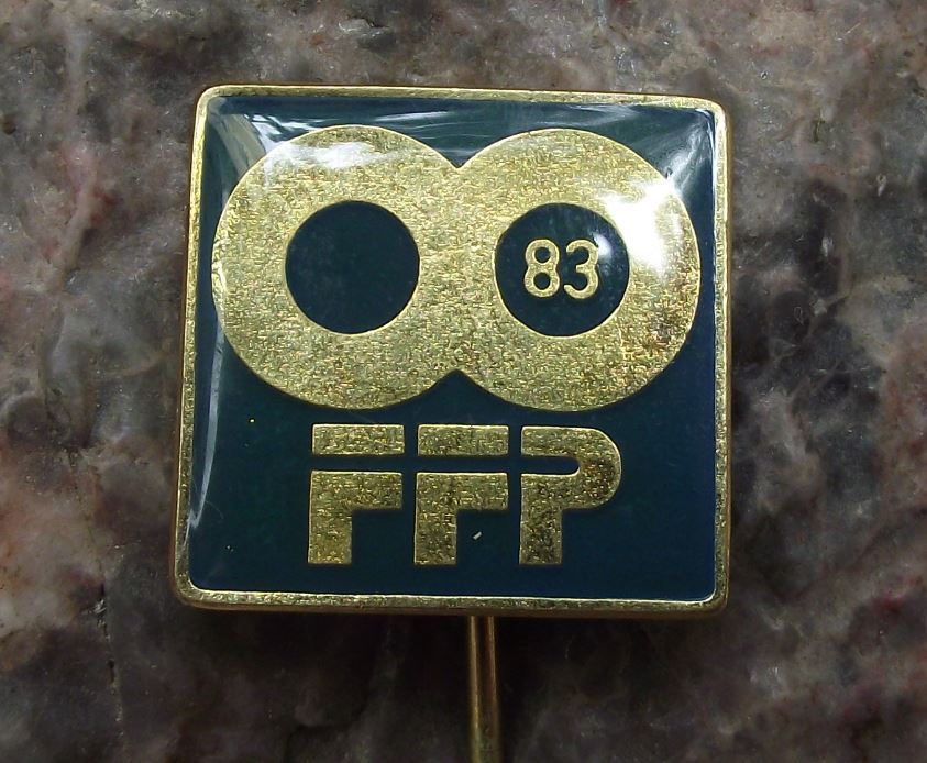 1983 FFP Czech Filmovy Exhibition 35th Communist Workers Film Festival Pin Badge - Badgecrazy