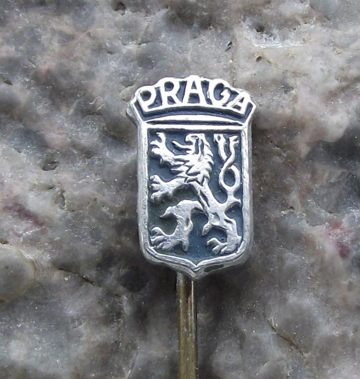 Antique Small Praga Auto Czech Veteran Car Czechoslovakia Lion Logo Pin Badge - Badgecrazy