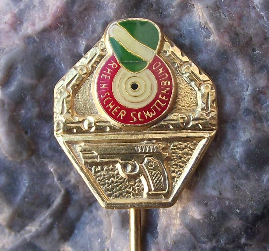 Rheinland Shooting German Defence Association Gold Gun Pistol Award Pin Badge - Badgecrazy