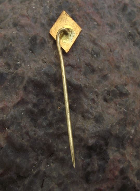 Antique 1960s Renault French Car Maker Diamond Logo Advertising Marque Pin Badge - Badgecrazy