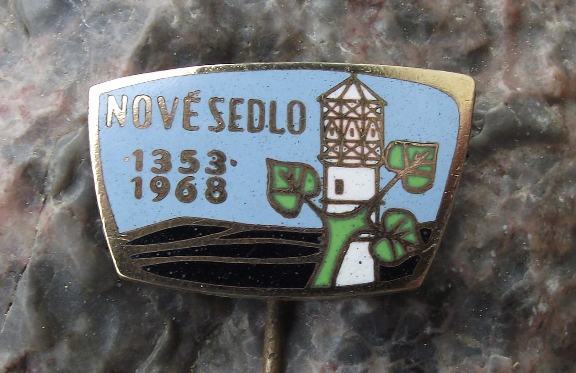 1968 Nove Sedlo Vitova Lookout Tower 615th Anniversary Pin Badge - Badgecrazy