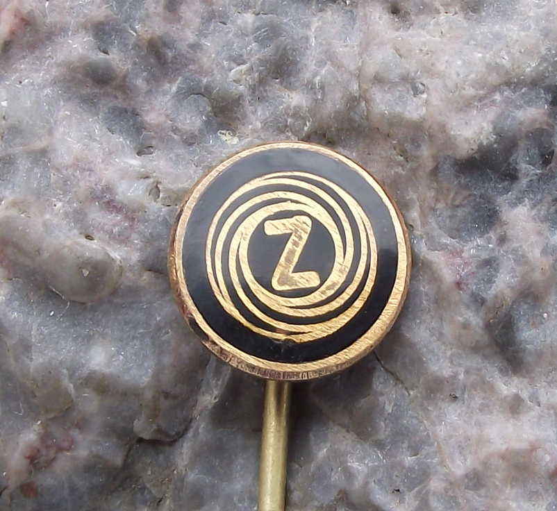 Antique CZ Weapons Rifle Gun Pistol Factory Czechoslovakia Light Black Pin Badge - Badgecrazy
