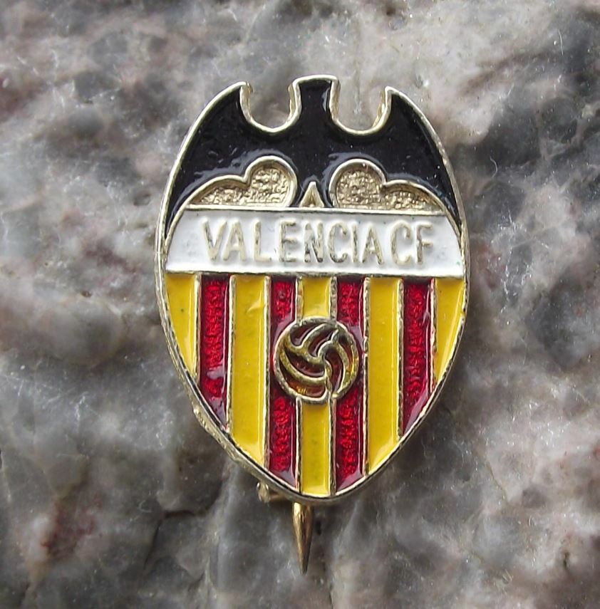 Antique Valencia CF Seville Football Club Spain Soccer Crest Shield Pin Badge - Badgecrazy