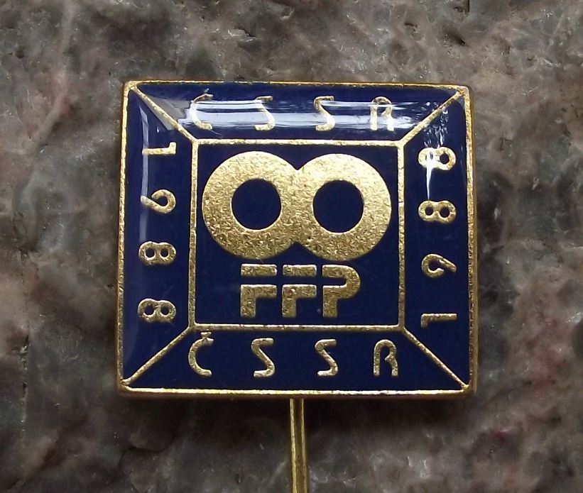 1988 FFP Czech Filmovy Exhibition 39th Communist Workers Film Festival Pin Badge - Badgecrazy
