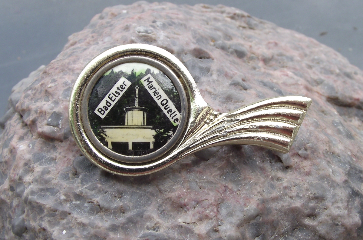 Antique East German Bad Elster Saxony Germany Marien Quelle Spa Water Pin Badge - Badgecrazy