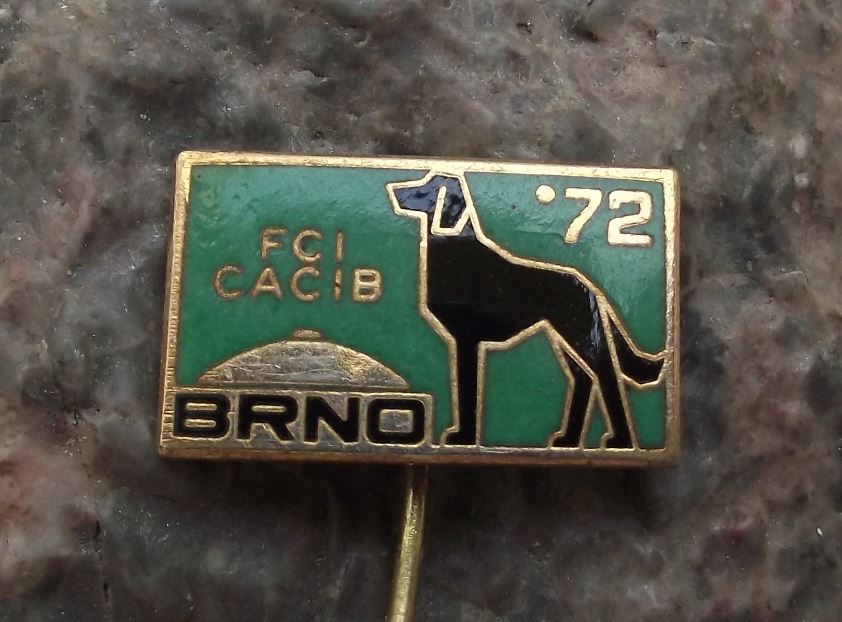 1972 CACIB Pointer Breed World Champion Dog Show FCI Event Brno Pin Badge - Badgecrazy