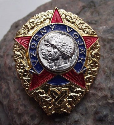 Excellent Outstanding Soldier Army Crossed Swords Uniform Medal Award Badge - Badgecrazy