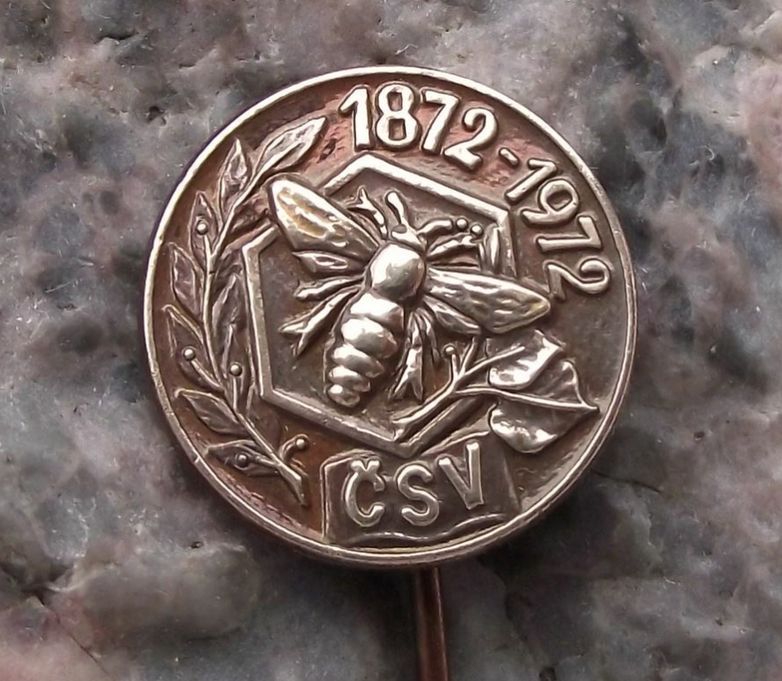 1972 CSV Czech Honey Bee Keeping Association 100th Year Centenary Pin Badge