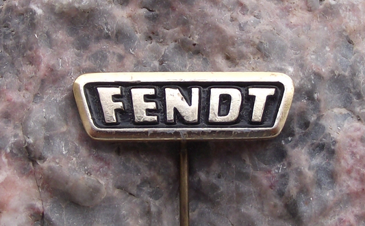 Vintage Fendt German Farming Tractor Agricultural Machinery Company Pin Badge