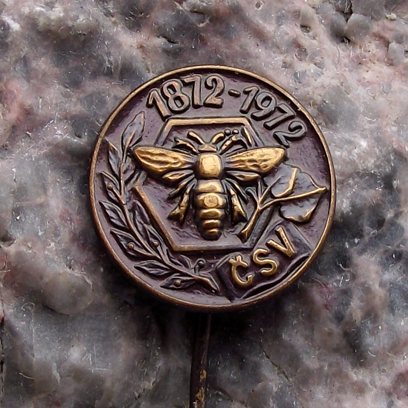 1972 CSV Czech Honey Bee Keeping Association 100th Year Centenary Pin Badge