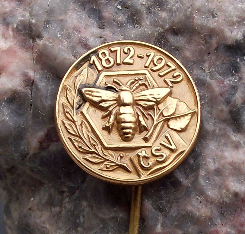 1972 CSV Czech Honey Bee Keeping Association 100th Year Centenary Pin Badge