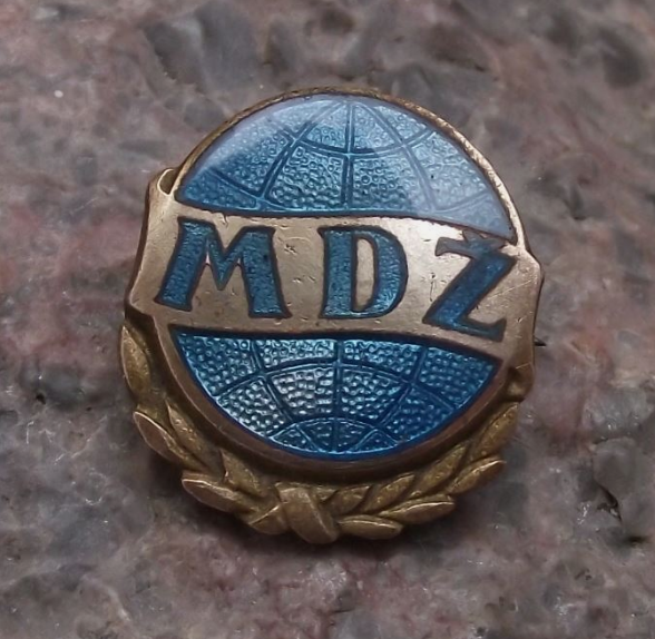 International Women's Day Czech MDZ World Laurel Leaves Pin Badge