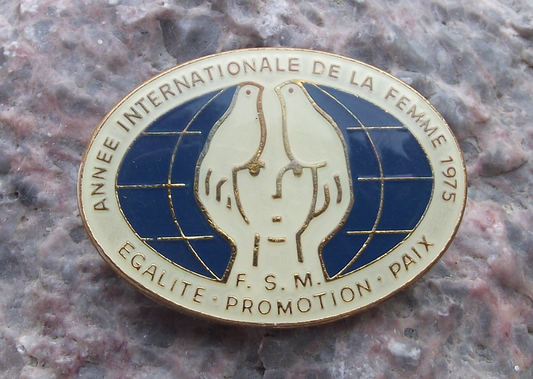 1975 FSM International Year of the Woman Women's Celebration Dove Pin Badge