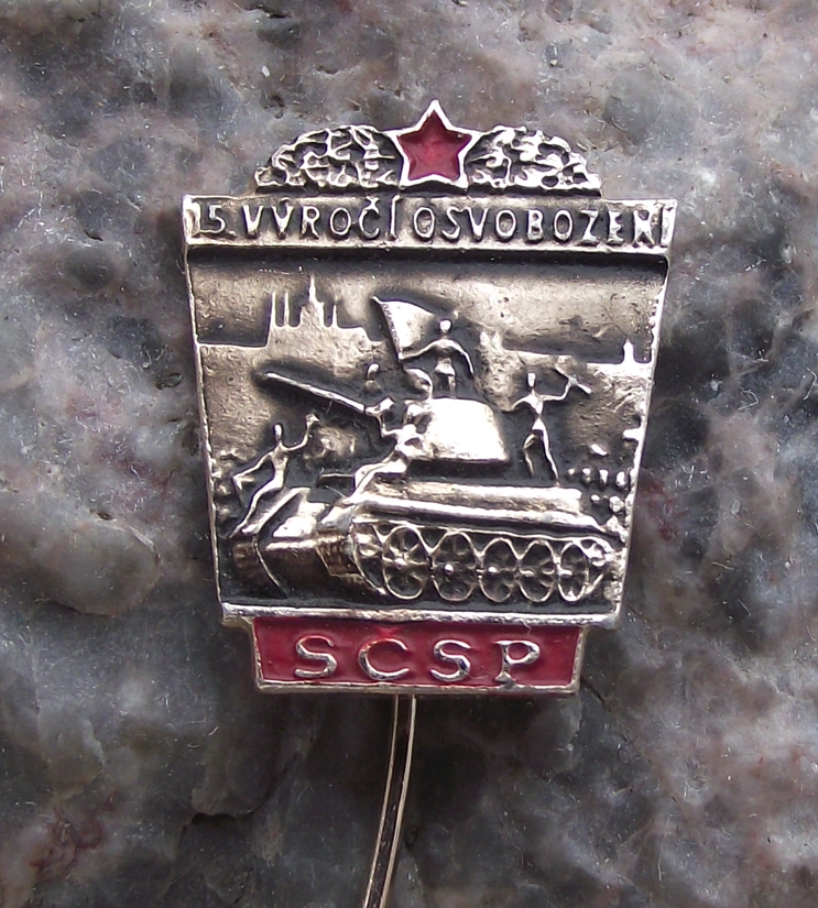 1960 SCSP Czechoslovakia Soviet T34 Tank Liberation Pin Badge