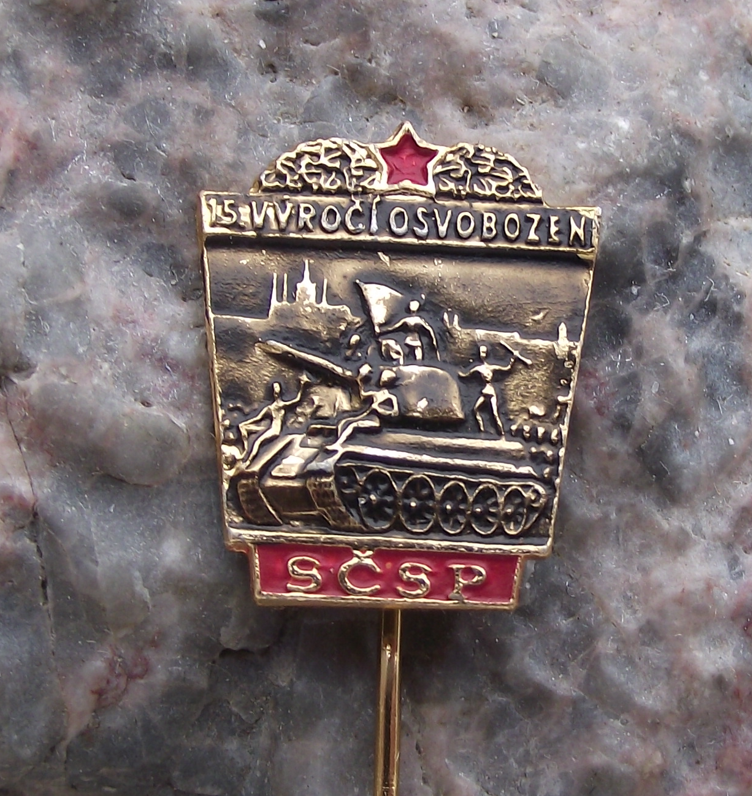 1960 SCSP Czechoslovakia Soviet T34 Tank Liberation Pin Badge