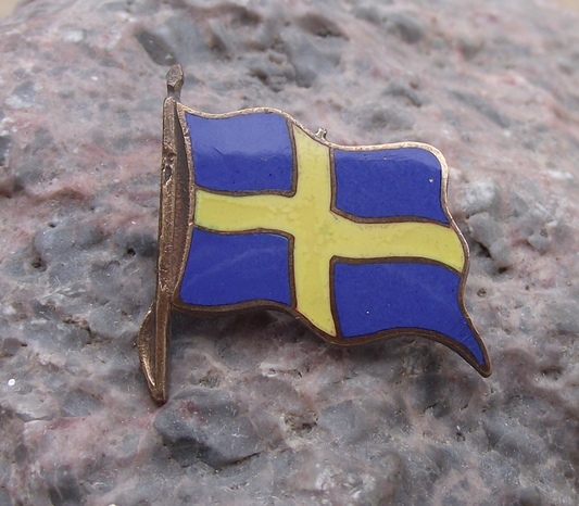 Vintage Swedish Sweden Scandinavian Cross Clasp National Flag Pin Badge