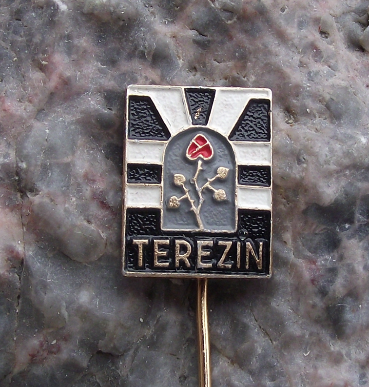 Vintage Terezin Nazi Concentration Camp Gates Liberation Red Rose Pin Badge